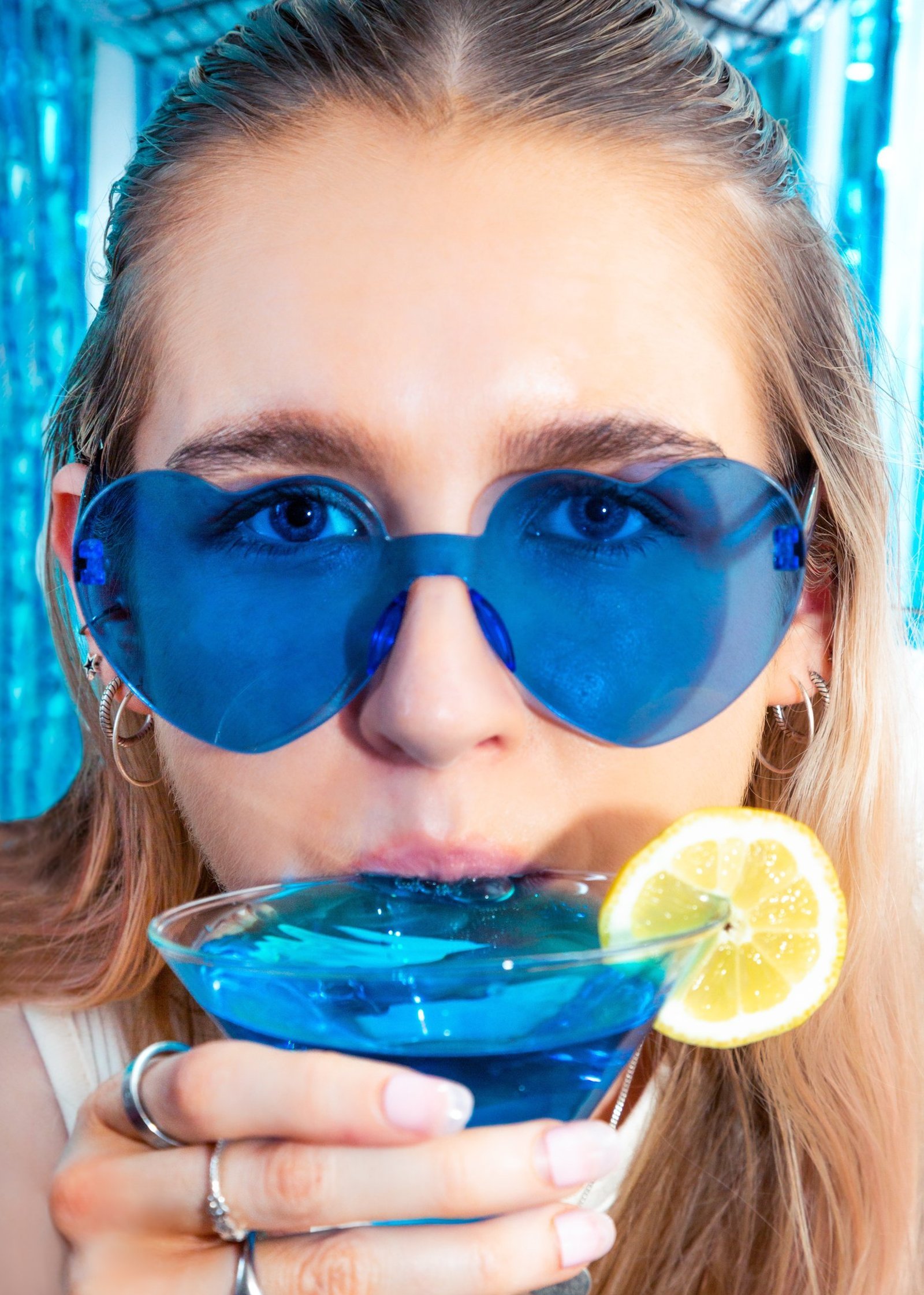 Dizzy Cow bartender preparing a themed cocktail